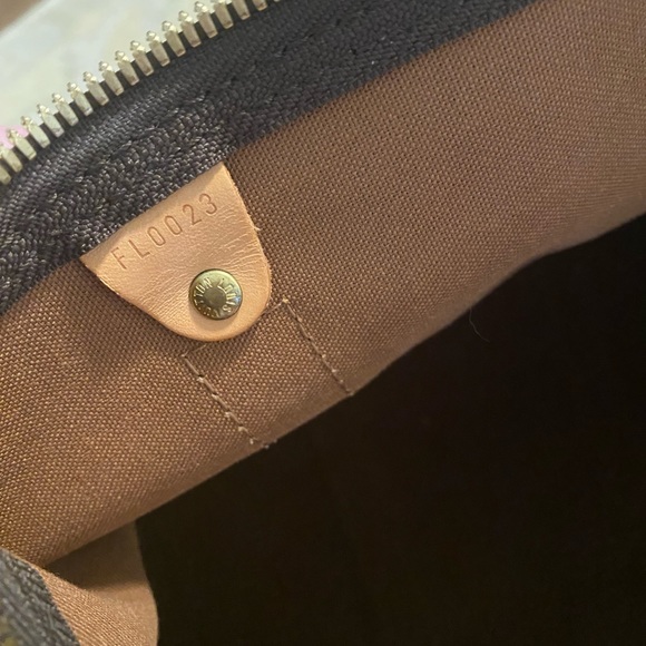 Louis Vuitton Keepall Bandouliere 55 - Picture 5 of 8